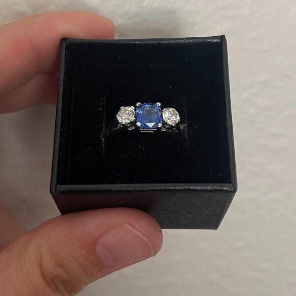 On hold - Sapphire and Diamond Three Stone Platinum Ring 0.60ct + 1.60ct sz 7 - Picture 4 of 10